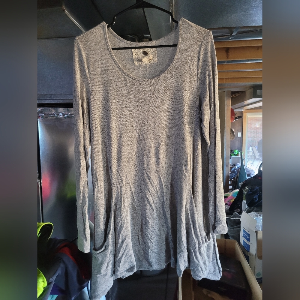 Gray Long Sleeve Women's Top